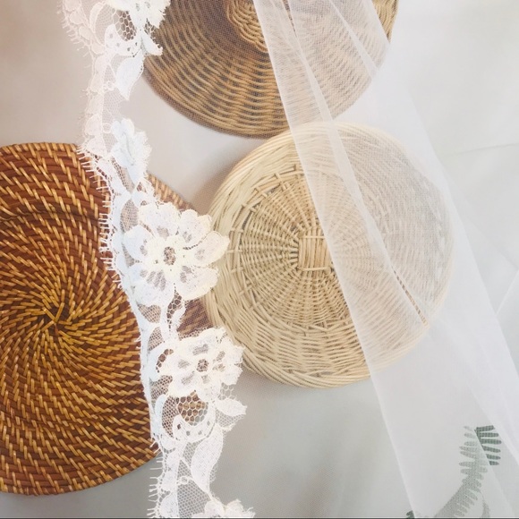 Vintage Dresses & Skirts - vintage 70s lace veil with blusher